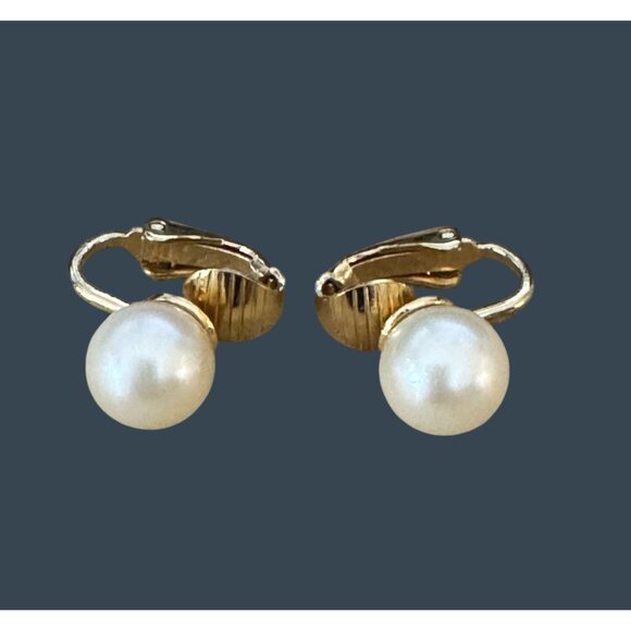 Crown Trifari Clip-On Earrings Faux Pearl Gold Tone Vintage Style - Picture 3 of 6
